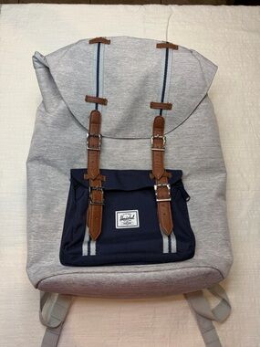 Herschel Supply Co Little America backpack, Light Gray & Navy Canvas Backpack